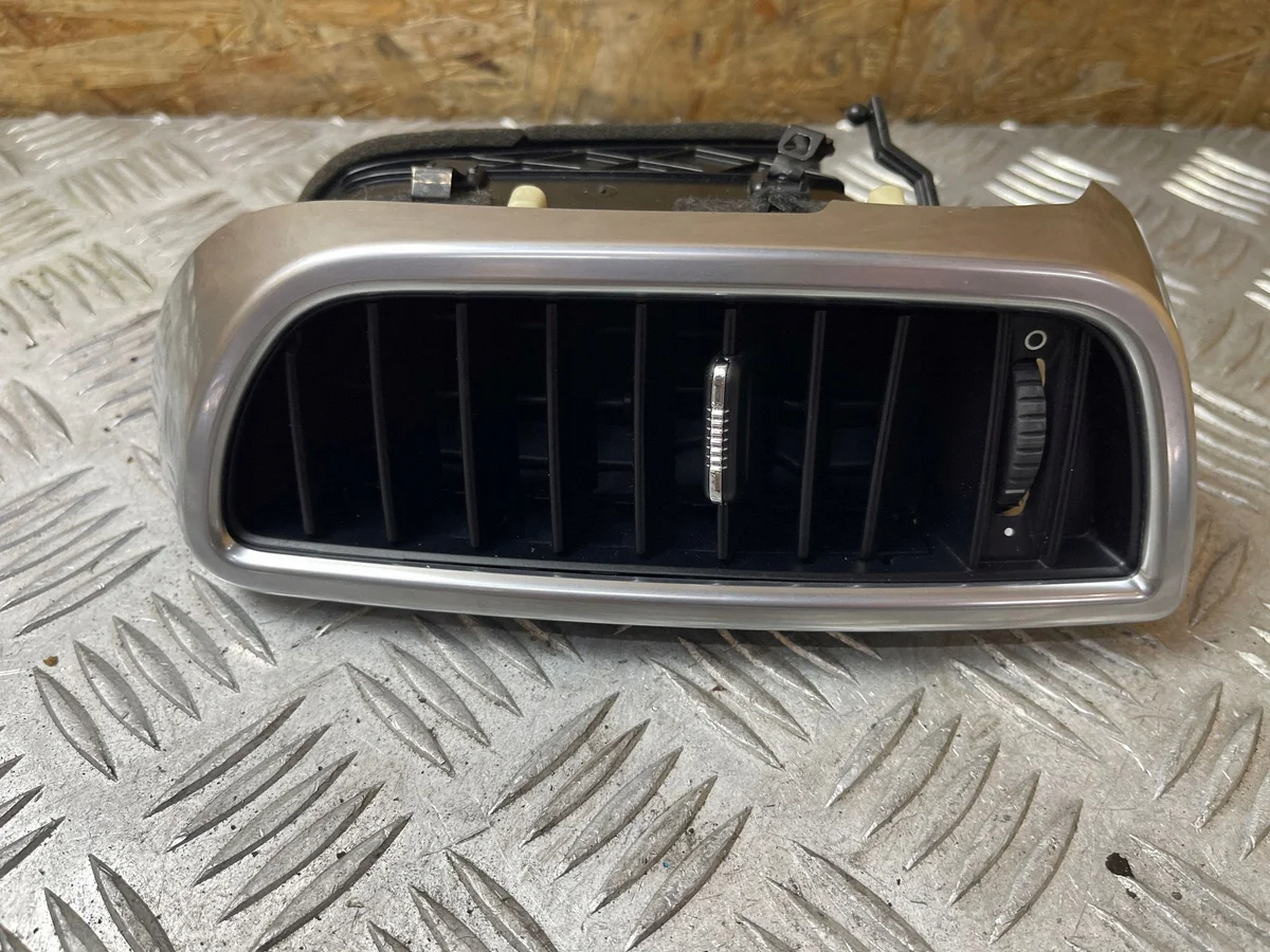 Porsche Cayenne 9Y0 9Y3 Lüftungsgitter gebraucht