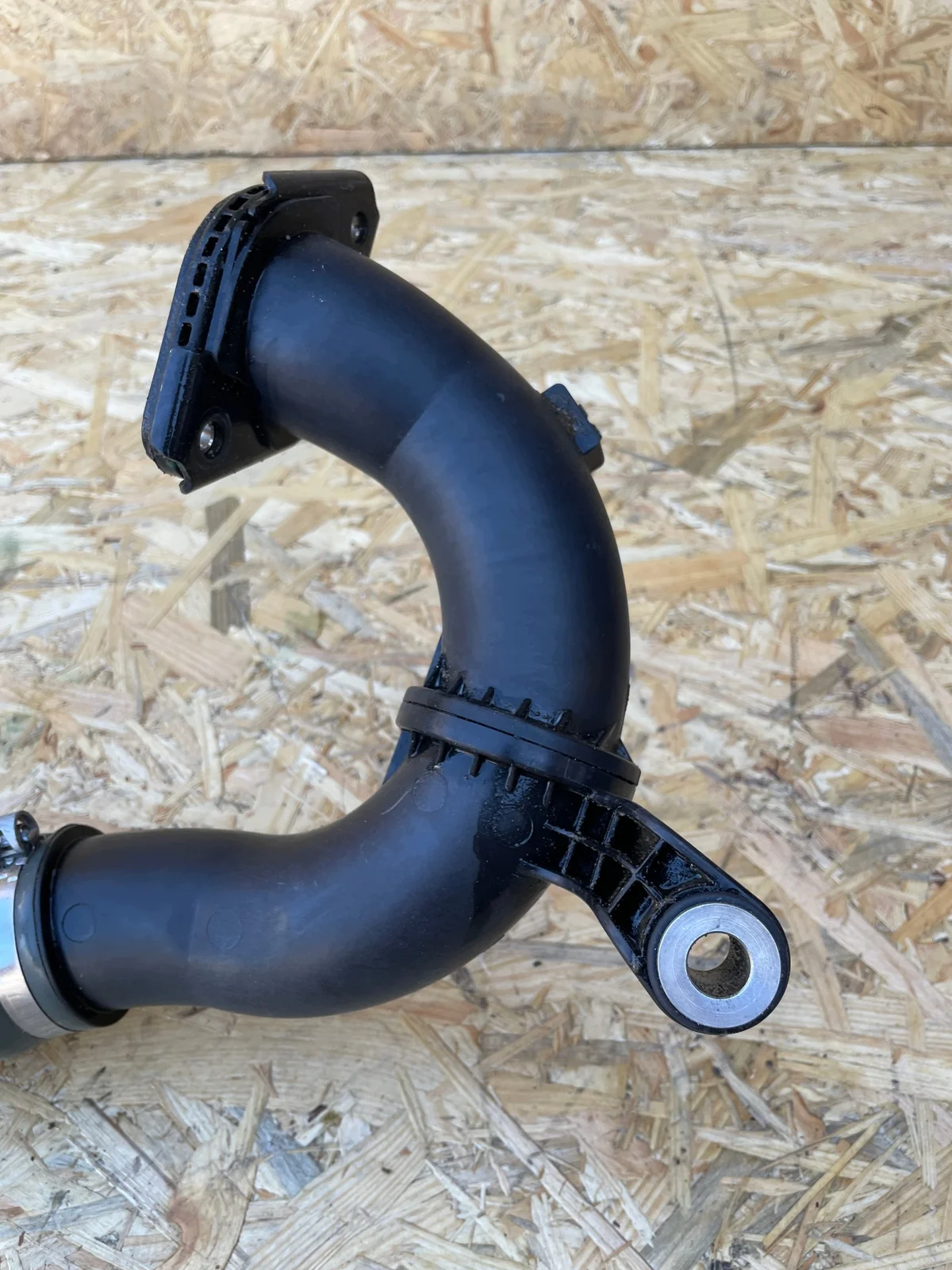 Renault Koleos II Intercooler Schlauch 1.7 DCI image 7
