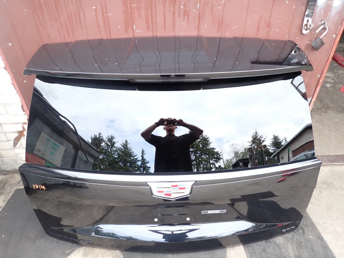 Heckklappe Cadillac Escalade 5 Sport 2021- image 3