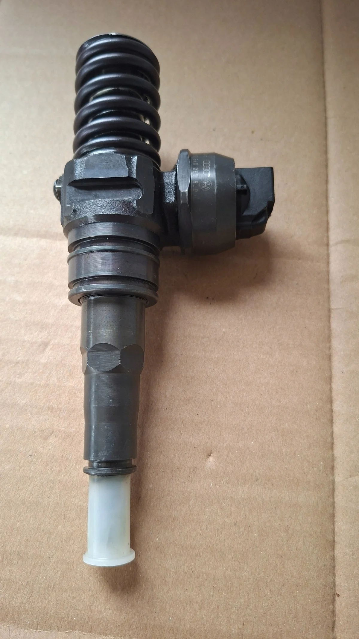 Inyector VW Passat B5 1.9TDI 0414720216 image 4