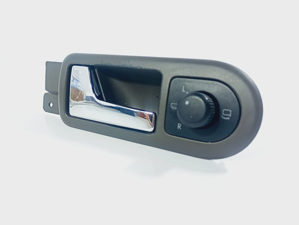 Maçaneta Porta Dianteira Esquerda VW Passat B5 image 3