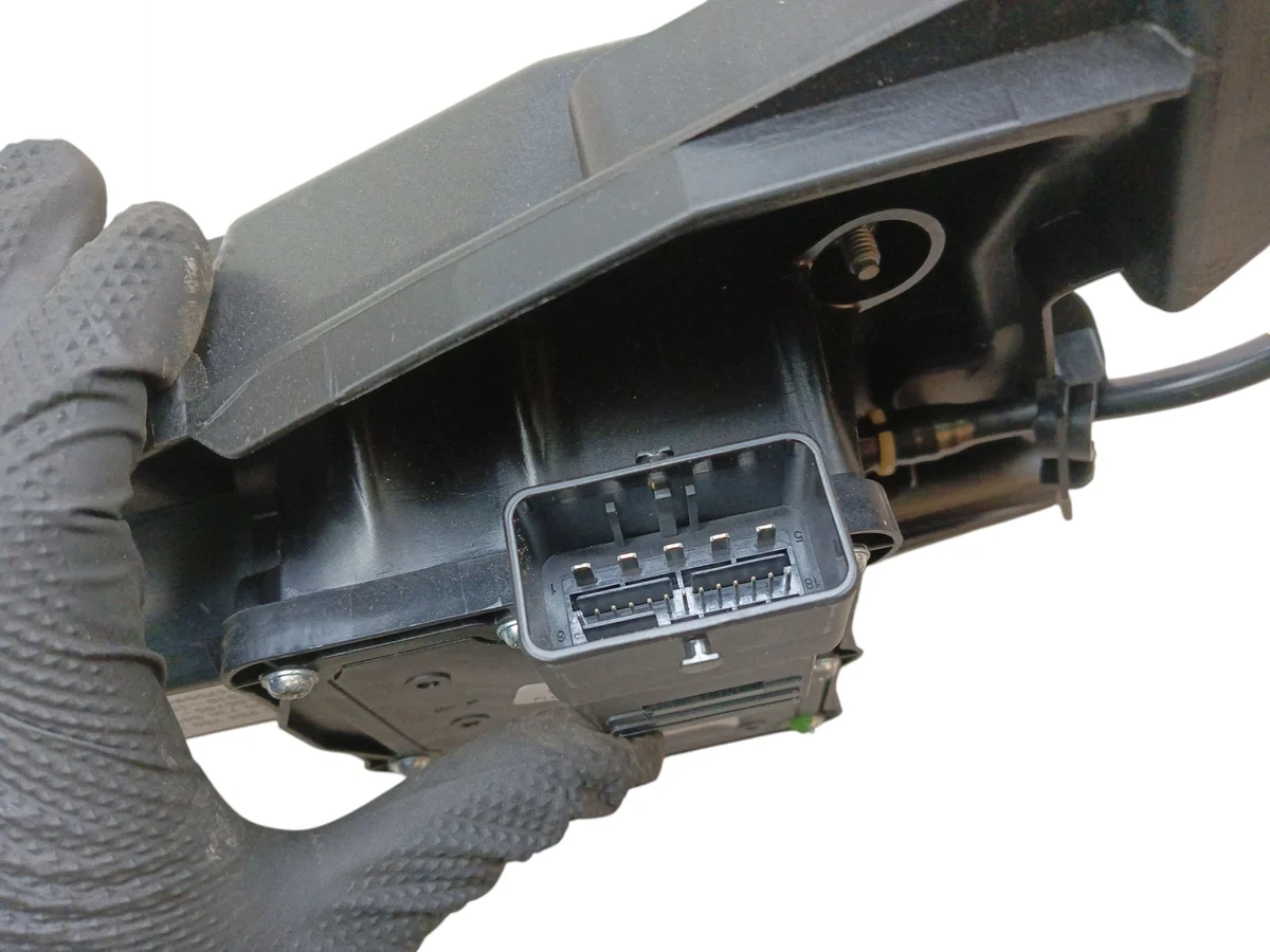 Elektr. Handbremse Peugeot 3008 I (2009-2013) image 8