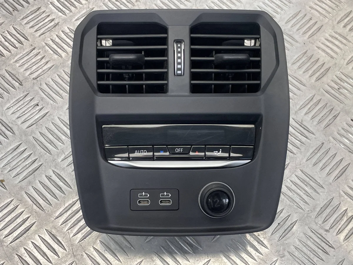 BMW G21 Lüftungsgitter hinten USB gebraucht image 4