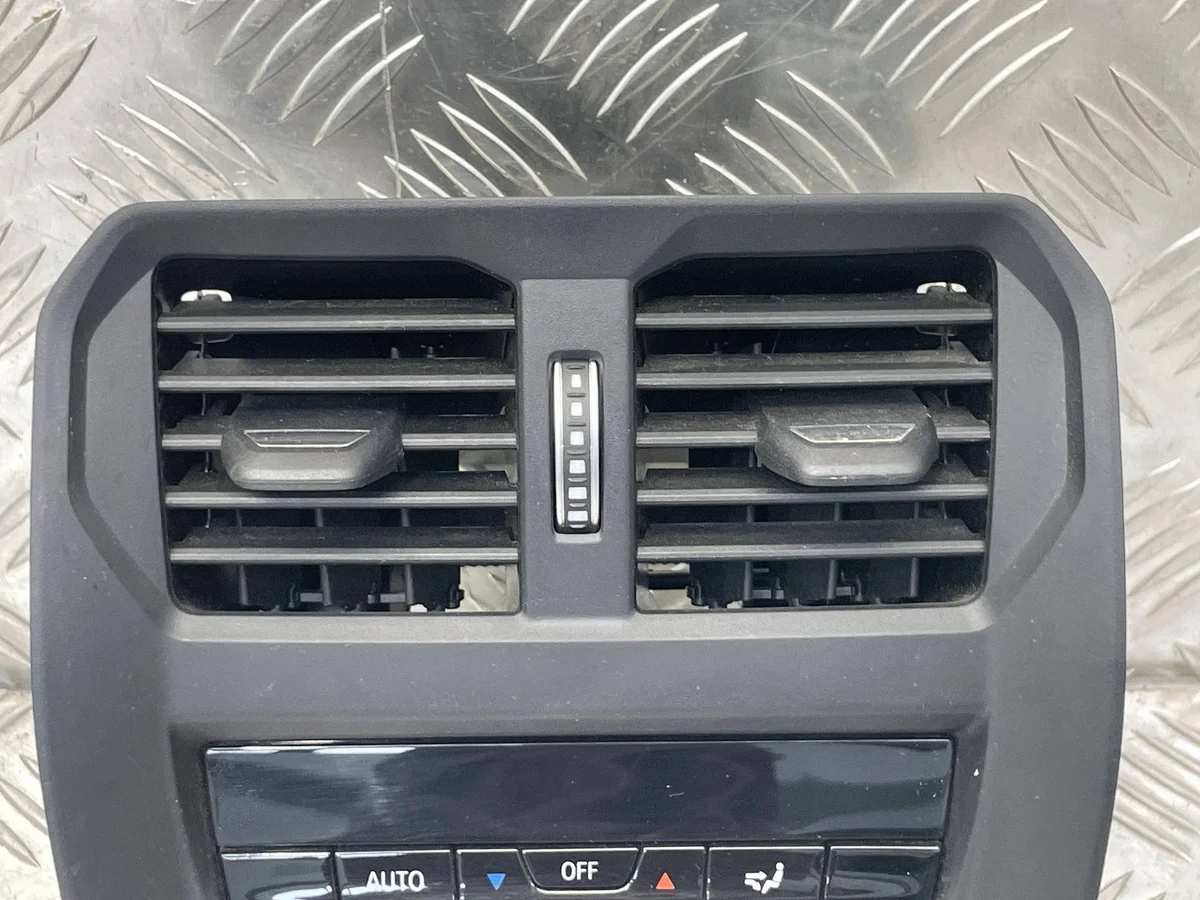 BMW G21 Lüftungsgitter hinten USB gebraucht image 5