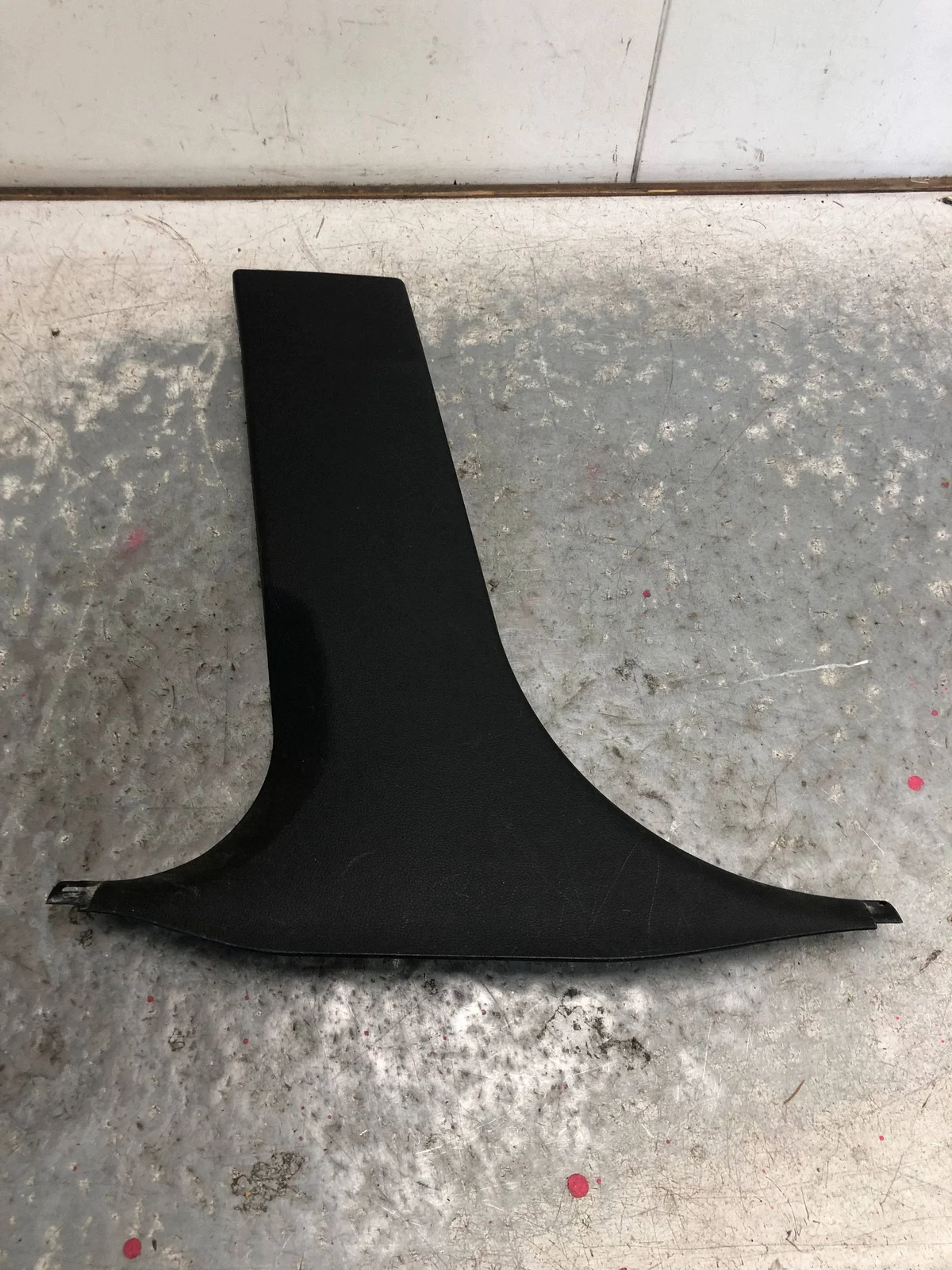 Cubierta Pilar Izquierdo BMW F31 7221001