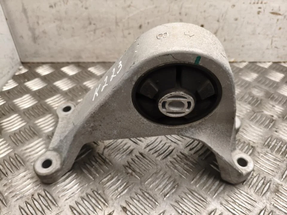 Suporte Motor Nissan Ariya 2025 Usado OEM 319984