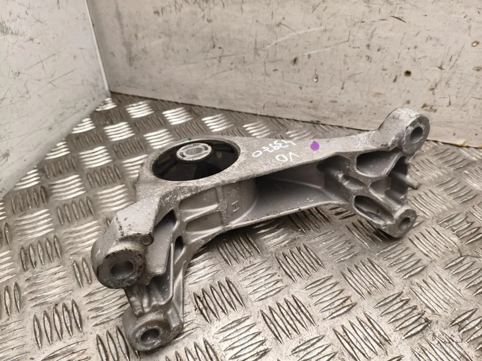 Nissan Ariya 2025 Engine Mount 319984