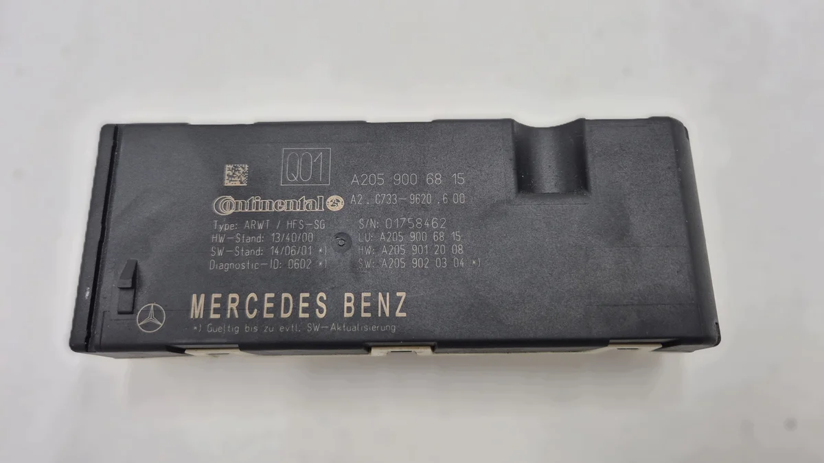Ohjausmoduuli takaluukkuun Mercedes W205