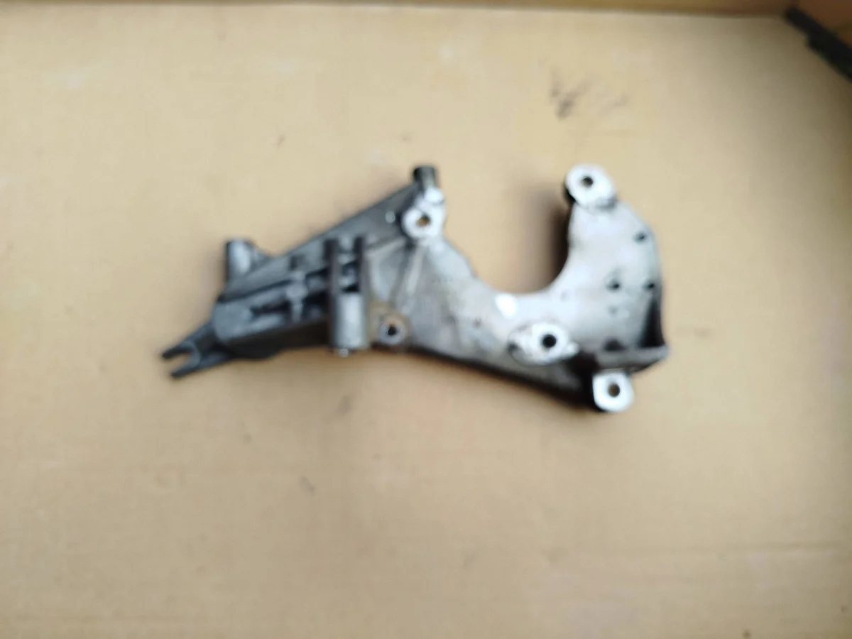 Suporte Bomba Combustível Audi A6 S6 C6 059130147J