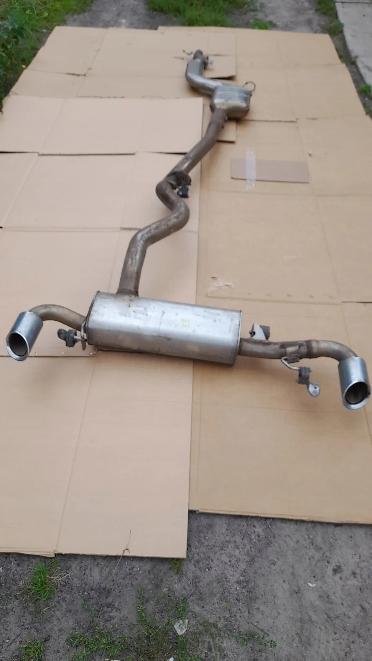 Silenciador BMW 3 G21 2.0D Usado
