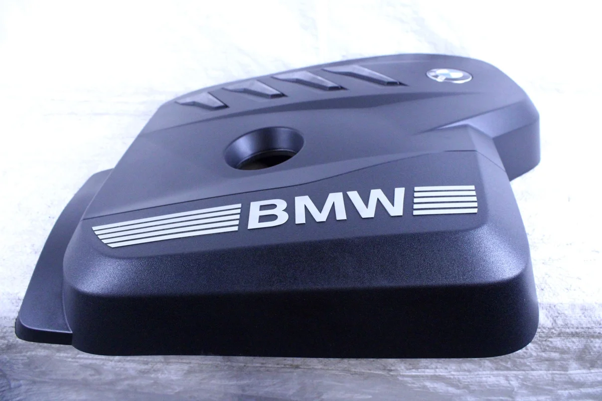 BMW 5 G60 Motorafdekking 11147935415 image 8
