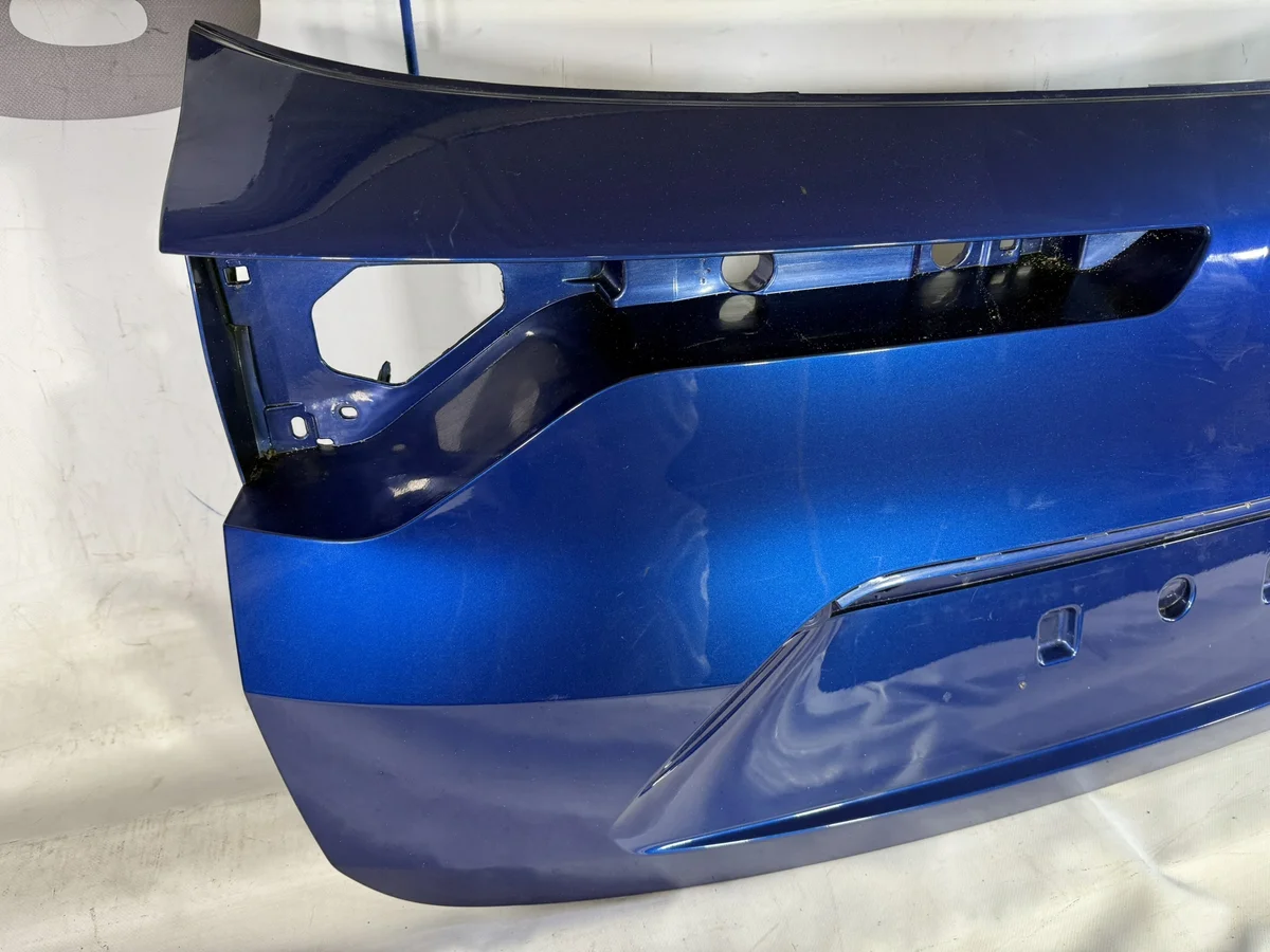 Renault Megane IV Kombi Kofferraumklappe Blende image 6