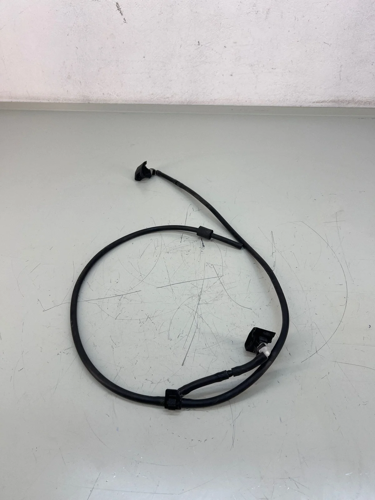 Tubo Limpiaparabrisas Delantero VW Passat B8 ESP53286