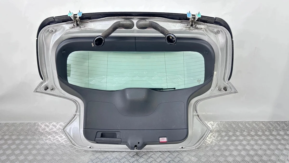 Hayon Mercedes Classe A W176 761 6180844_AGRIB image 3