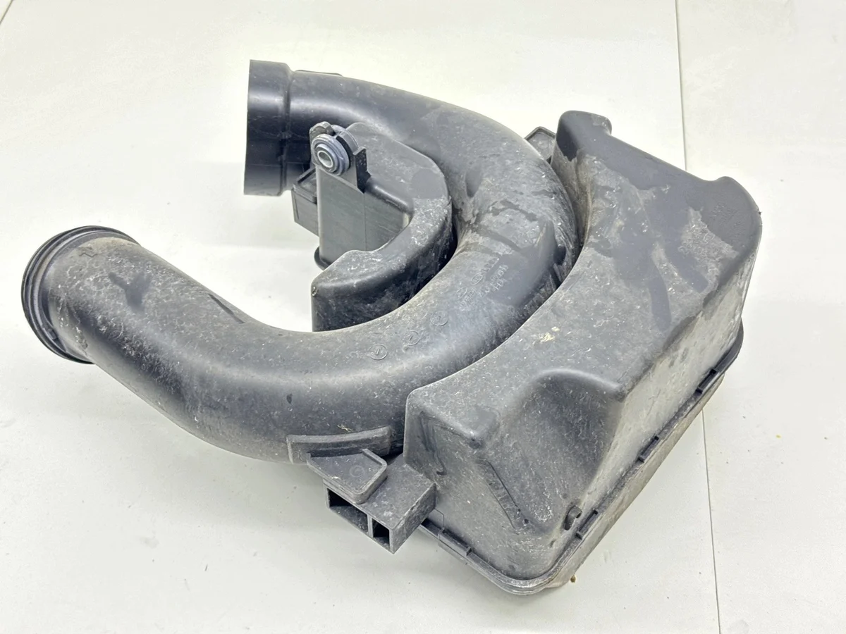 Ilmansuodattimen kotelo Hyundai i30 III image 3