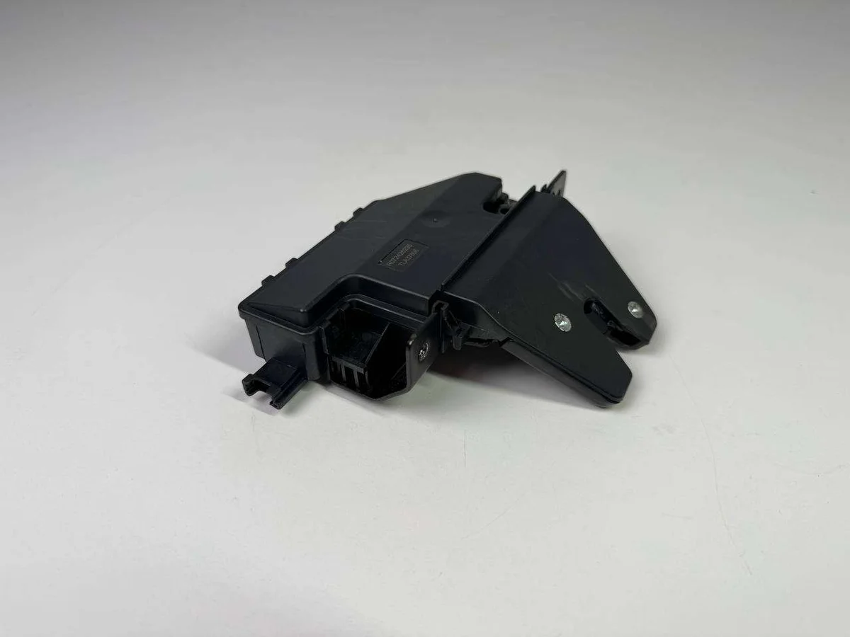 Cerradura Maletero BMW TLA37866 Usado image 3