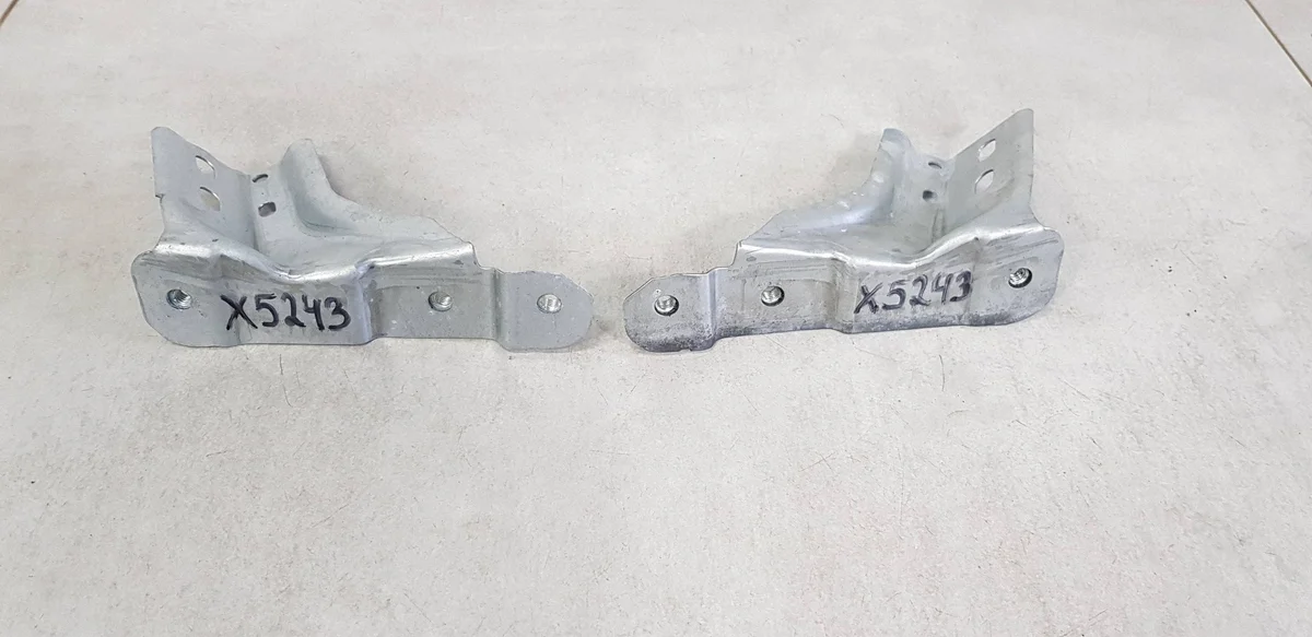 Stöd för skärmkant VW Polo V höger vänster