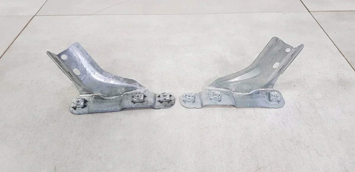 Support aile VW Polo V 6R0821141B image 3