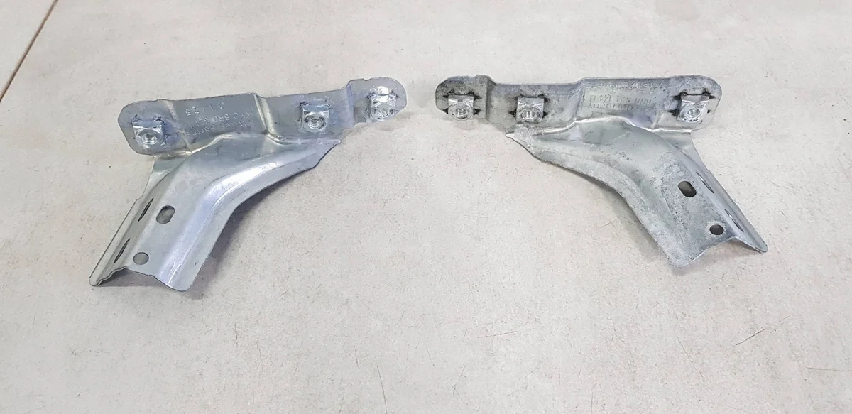 Support aile VW Polo V 6R0821141B image 4