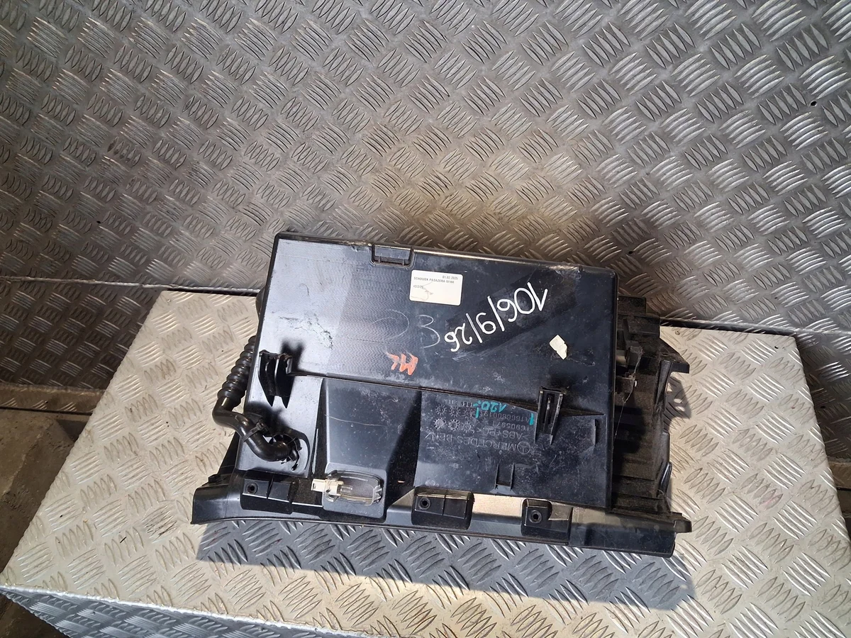 Schublade Konsole Mercedes-Benz A1666800191
