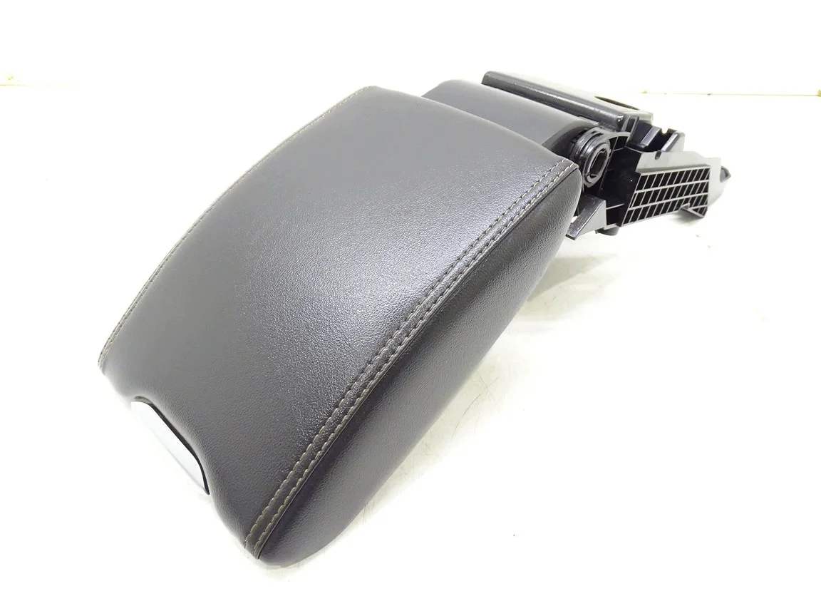 Mittkonsol armstöd Volvo V60 S60 II 30755587