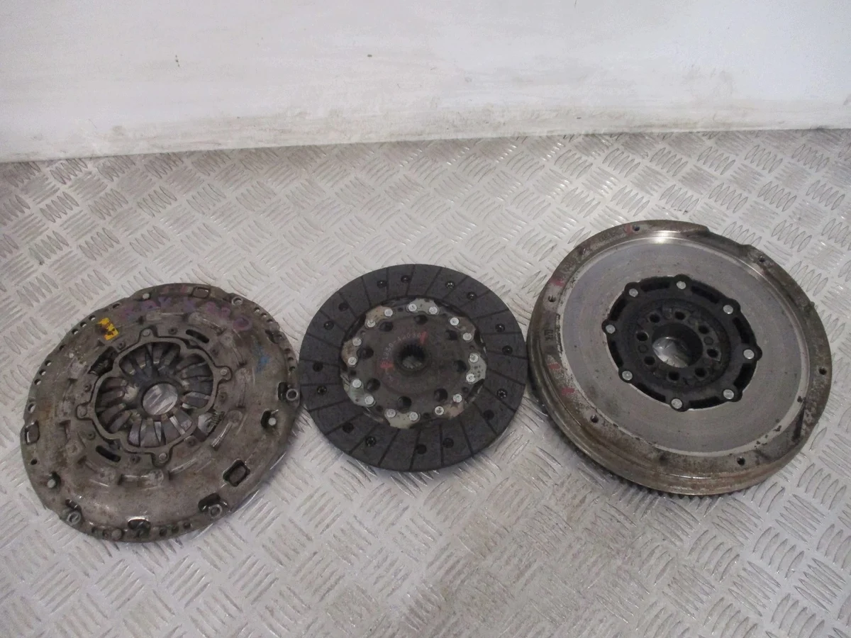 Frizione Toyota Rav4 2.2D Usata OEM 31250-42030