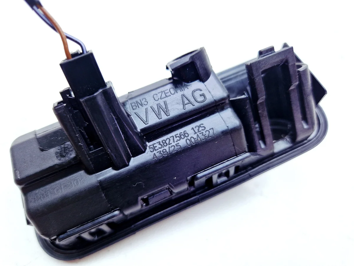 Maniglia Bagagliaio Audi A3 8Y Cupra Octavia 5E3827566