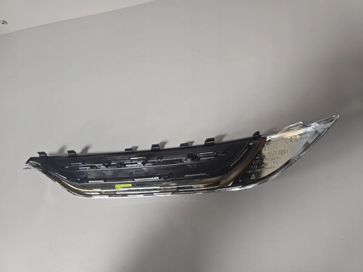 Audi A8 D5 2019-24 Klappe Stoßfänger Rechts Hinten image 5