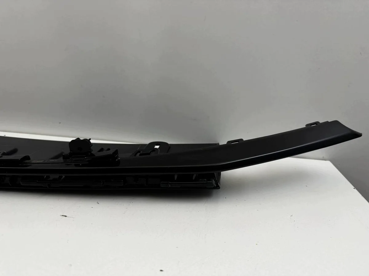 Audi E-TRON GT S Spoiler Stötfångare Fram image 3