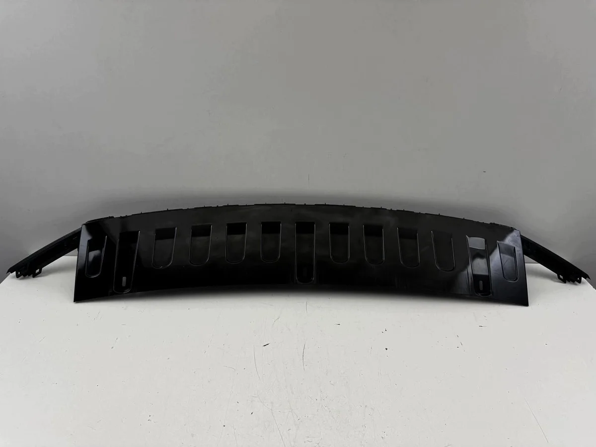 Audi E-TRON GT S Spoiler Stötfångare Fram image 4