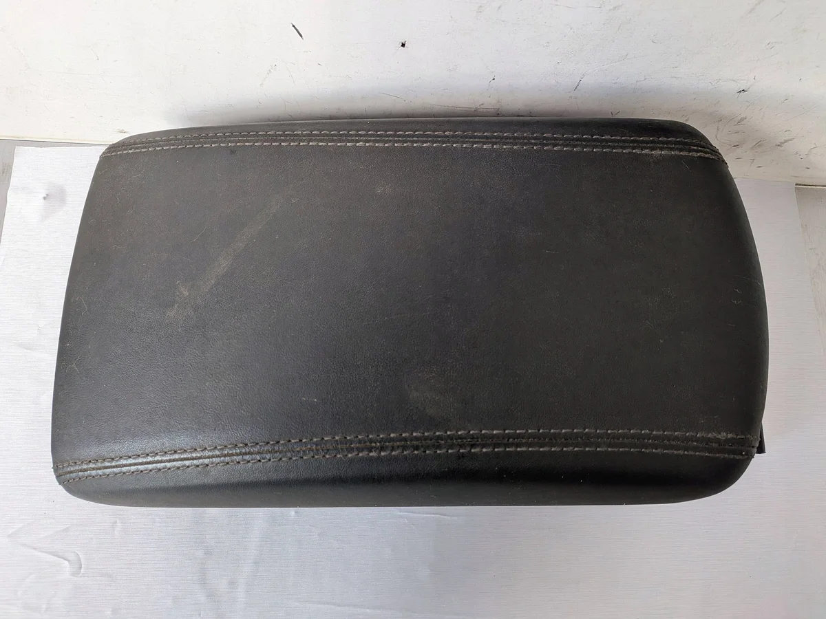 Apoio de braço Hyundai Tucson III 84660-D7000