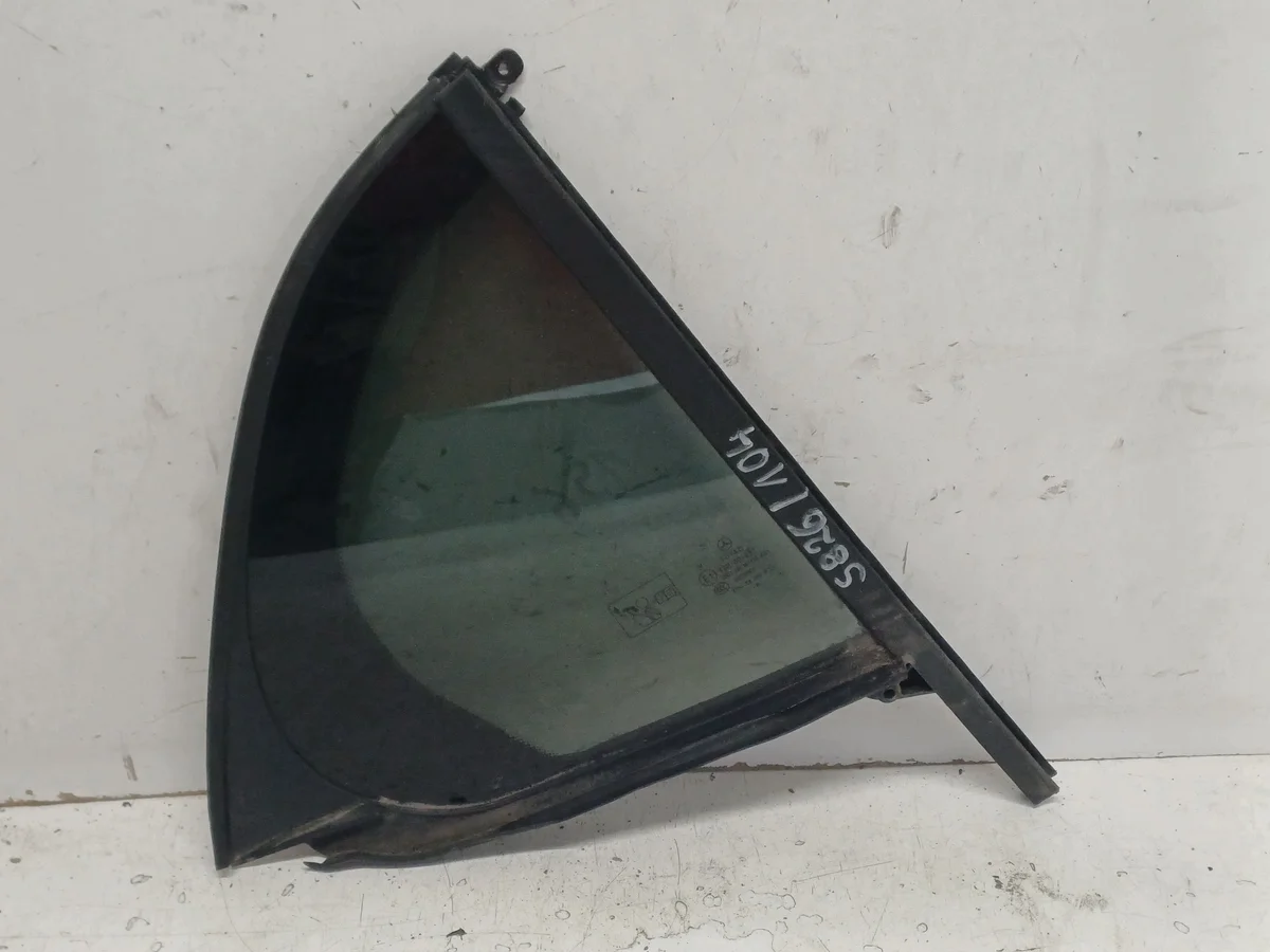 VETRO PORTA POSTERIORE MERCEDES GLA W156