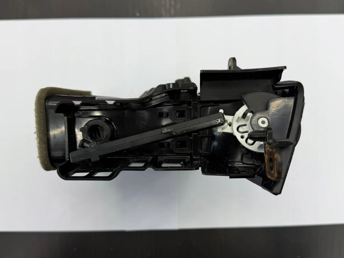 Chevrolet Silverado LT III Ventilatie Rooster Links image 4