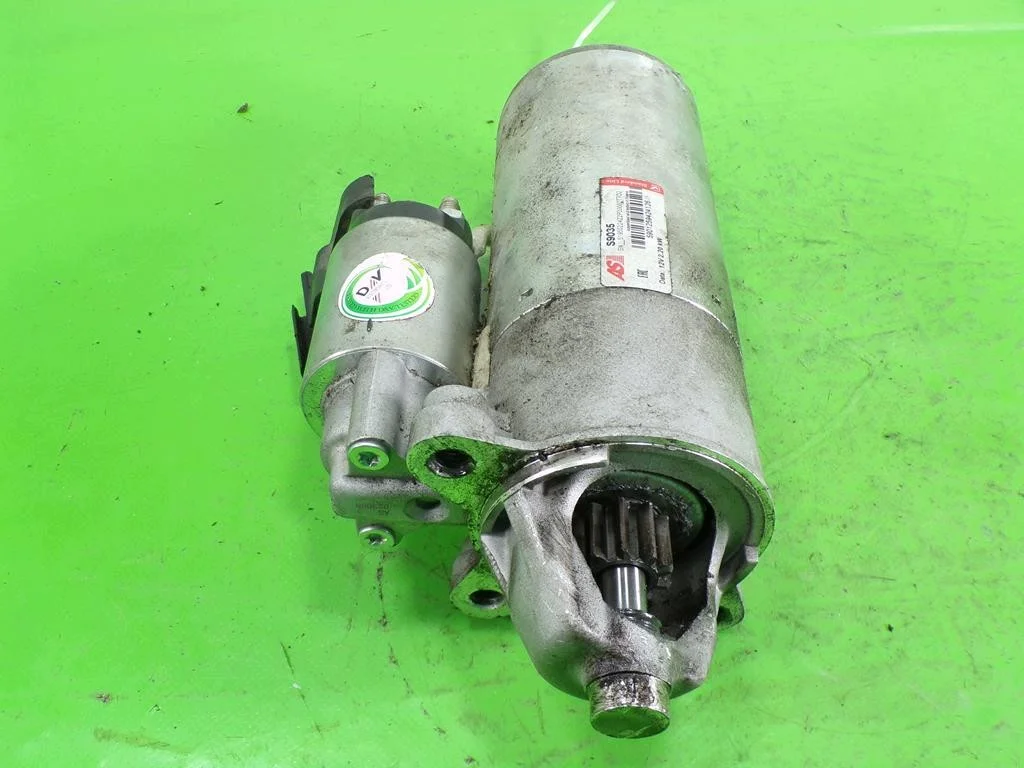 Ford Focus Mk1 1.6 Startmotor S9035 image 3
