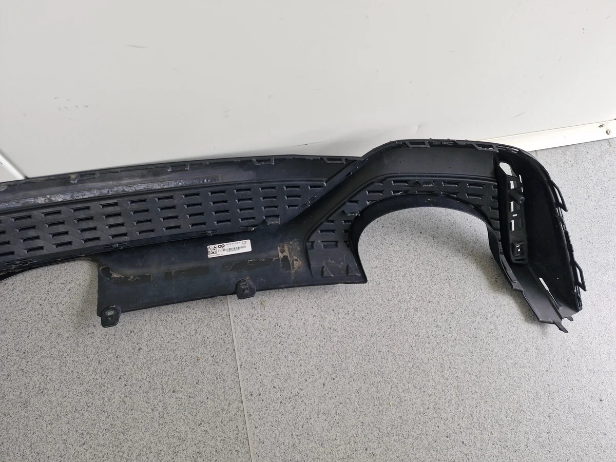 Audi RS7 C8 Bakre Diffusor Spoiler 4K8807514 image 7