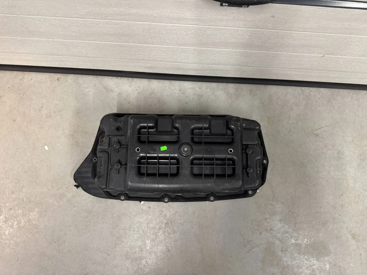 Jaguar I-Pace X590 Compartimento Bateria image 4