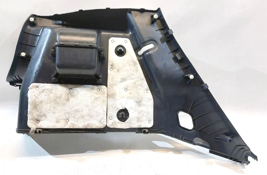 Seitenverkleidung Kofferraum Kia Rio III 5D image 4