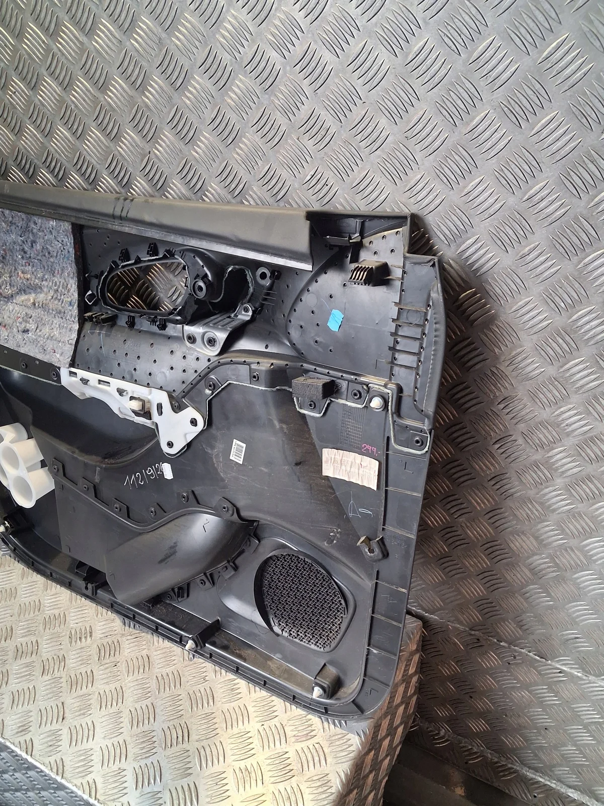 Dörrpanel höger fram Renault Kadjar 16R image 7