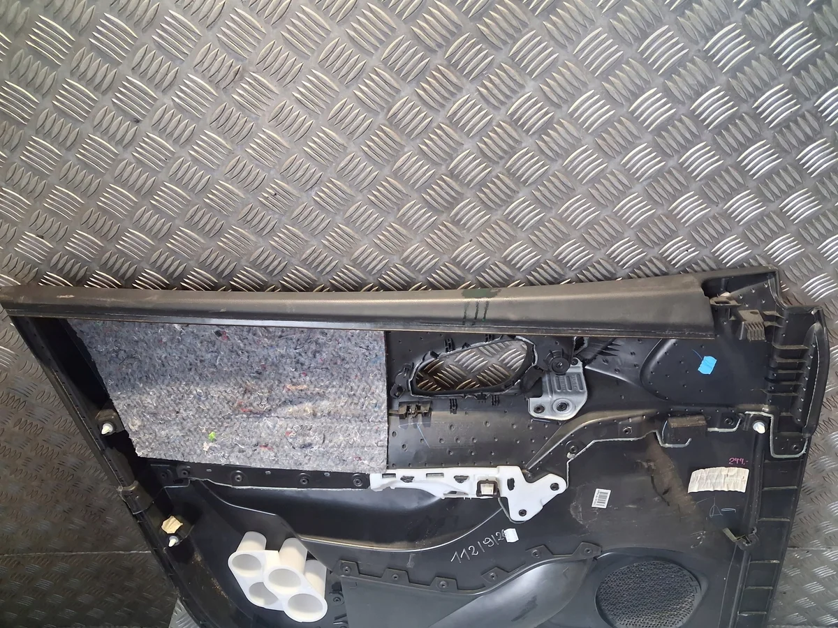 Dörrpanel höger fram Renault Kadjar 16R image 9