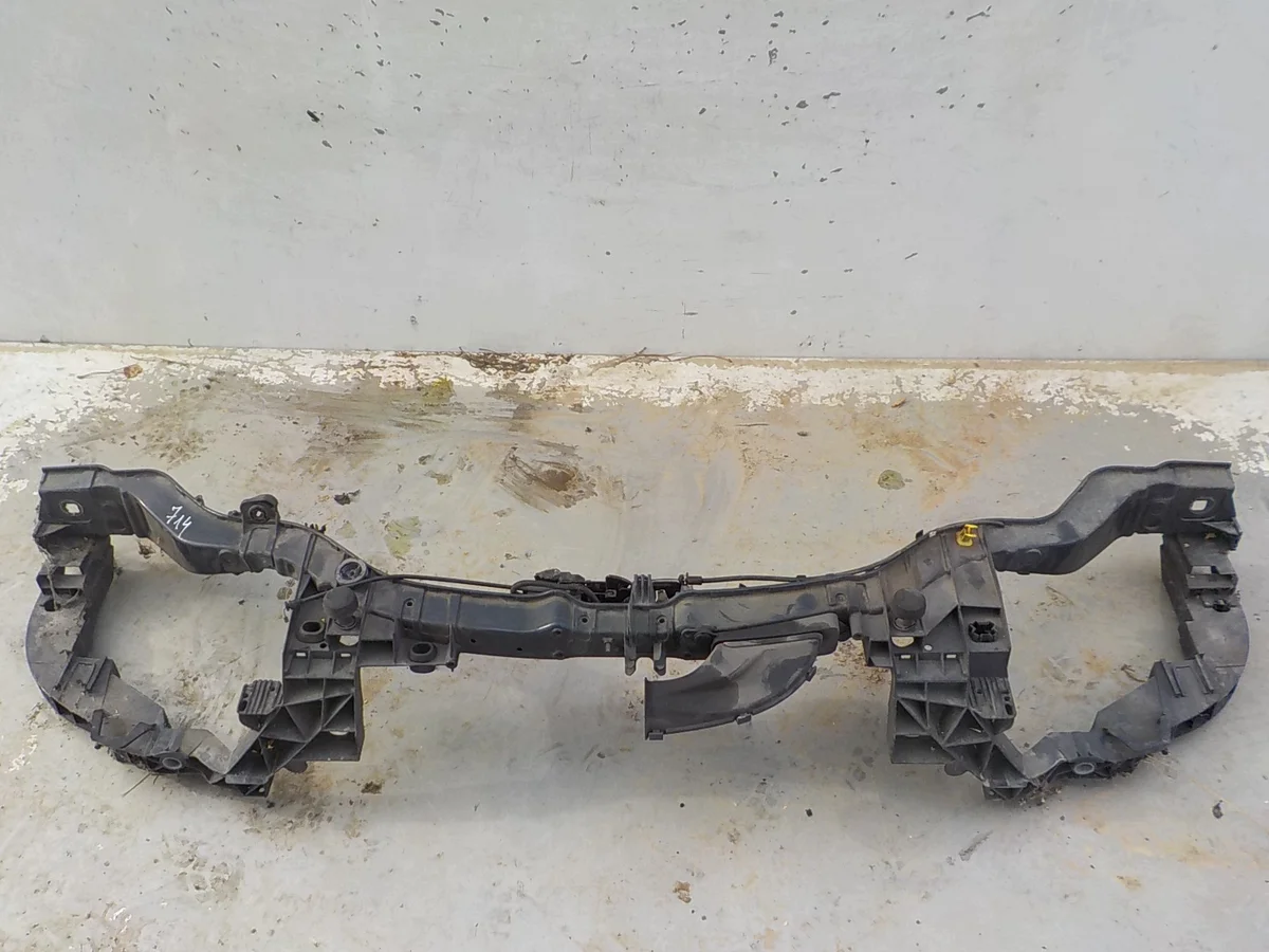Ford Focus III Front Reinforcement Panel Used