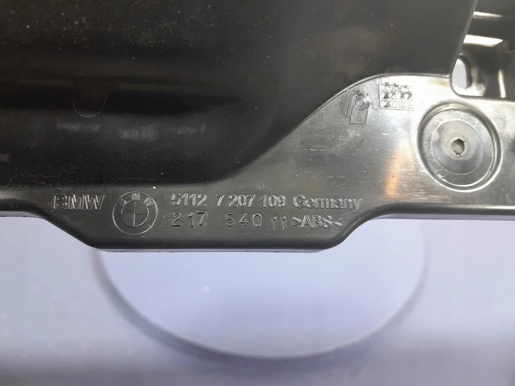 BMW 5 F10 F11 Halter Stoßstange Hinten image 7