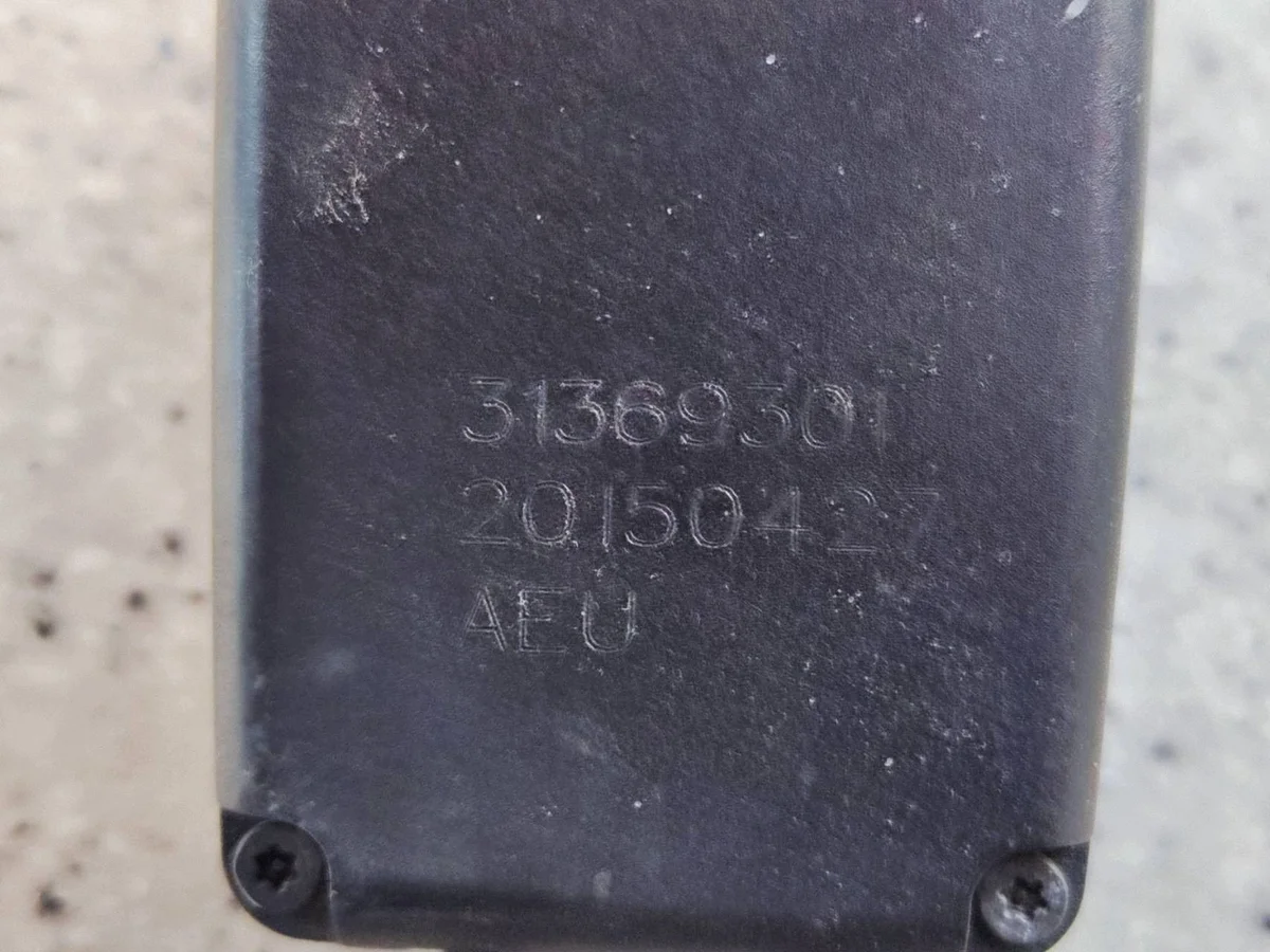 Spänne för säkerhetsbälte, vänster fram Volvo image 3