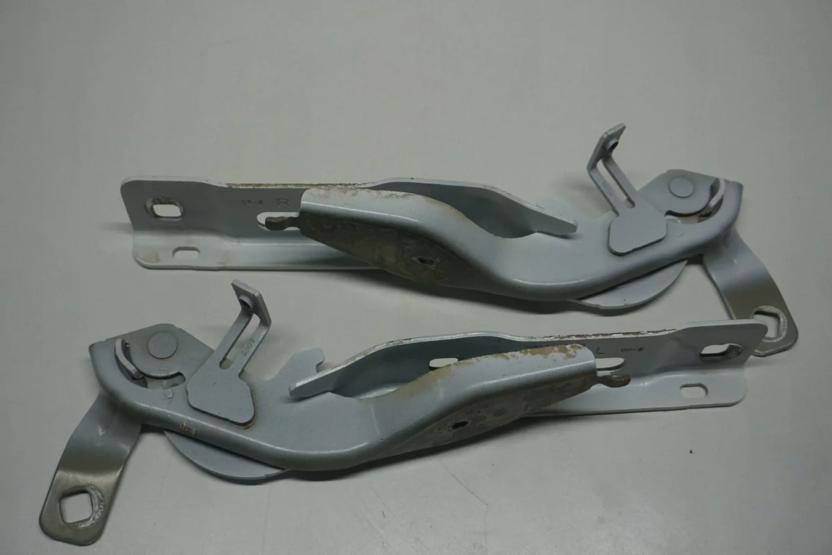 Citroen C4 III Scharnier Haube Rechts Links