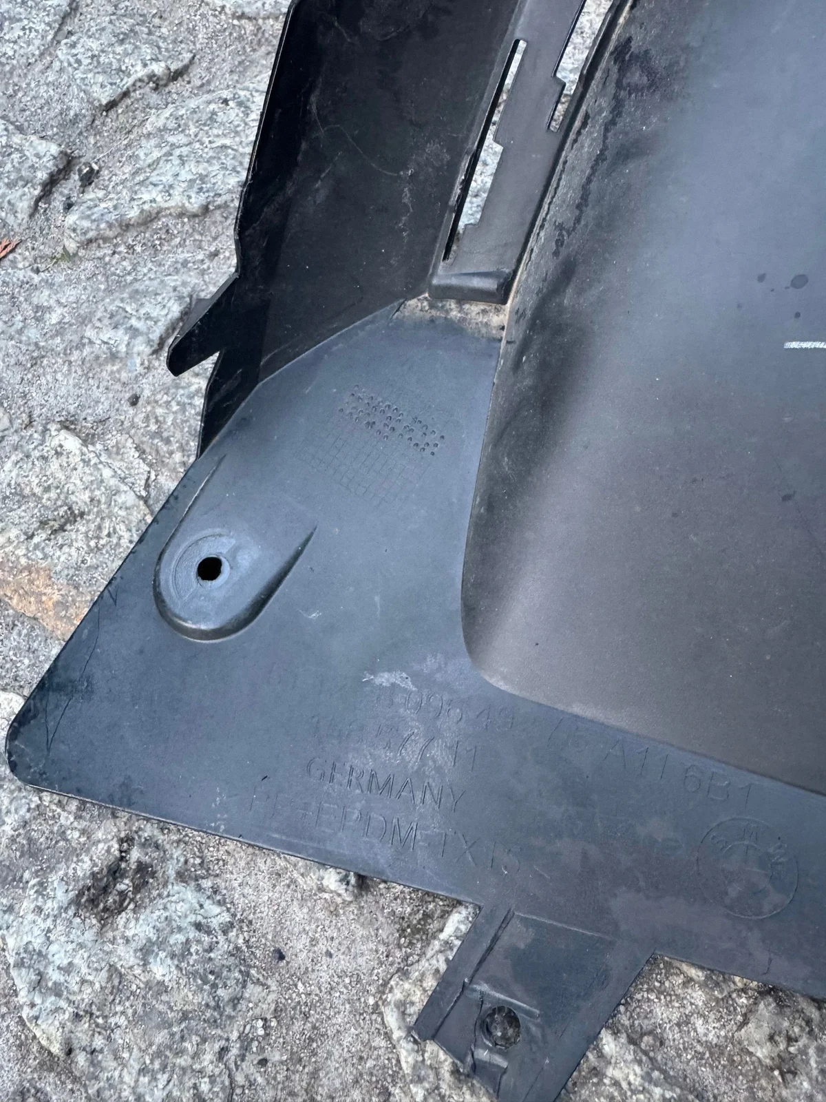 Spoiler Traseiro BMW 4 G26 M-Pakiet Usado image 5