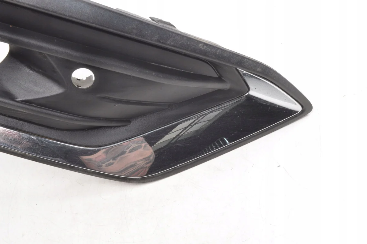 Grelha Farol Nevoeiro Volvo V60 D Esq. 31455641 image 3
