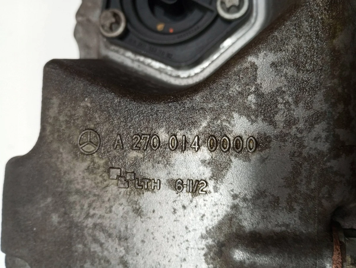 M型油底壳 Mercedes-Benz A2700140000 image 3