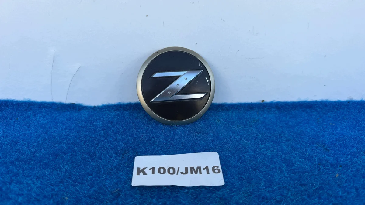 Emblema Guardabarros Nissan 350Z Roadster Usado