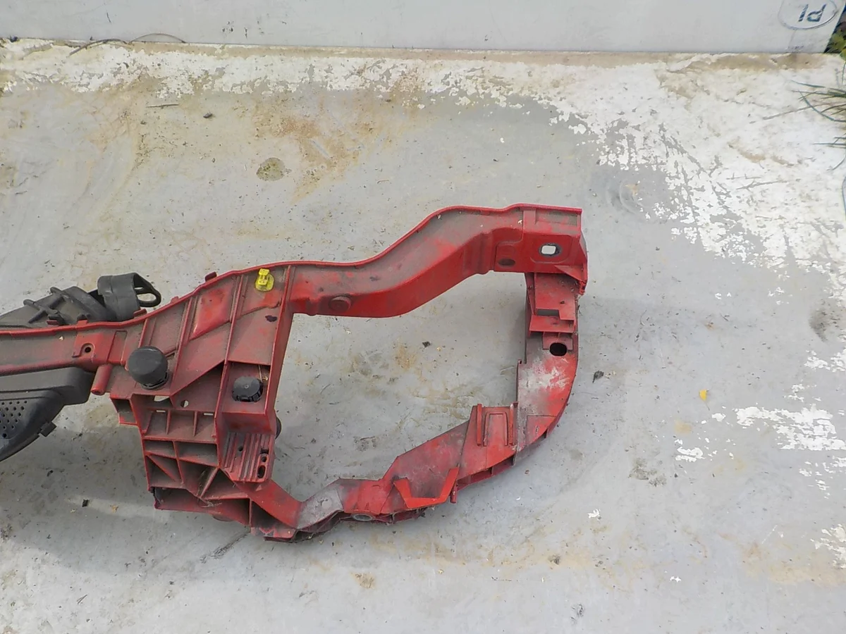 Ford Focus III Front Reinforcement Bar Used image 3