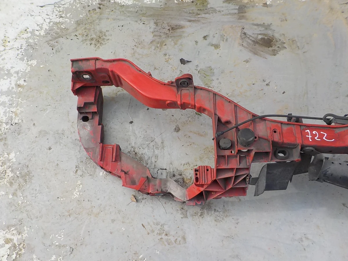 Ford Focus III Front Reinforcement Bar Used image 5