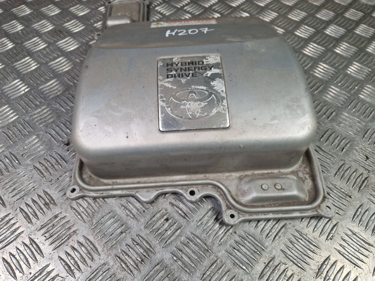 Pièce compartiment moteur Toyota Prius G902247030 image 3